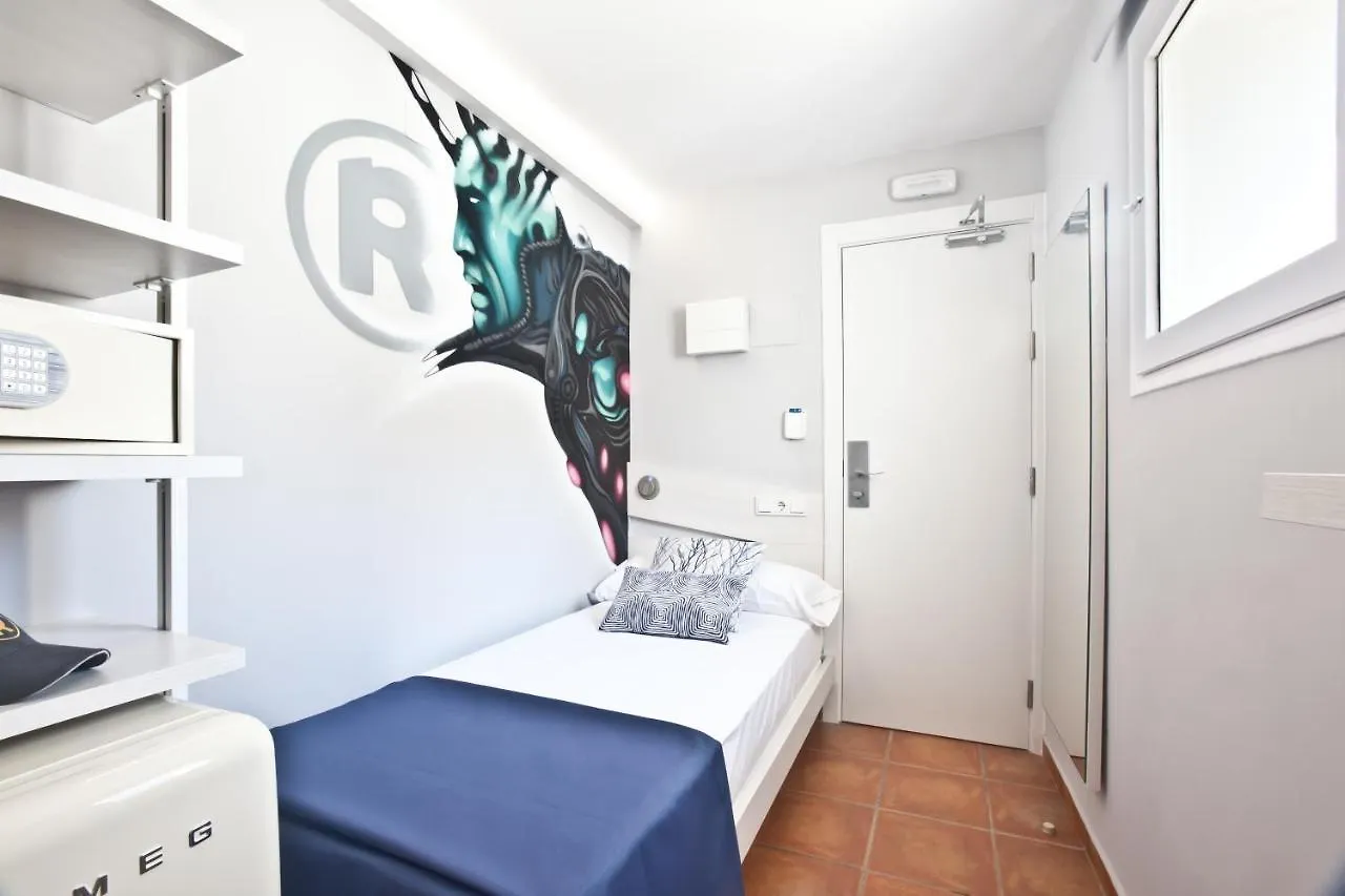 Ryans Pocket Hotel Ibiza Town